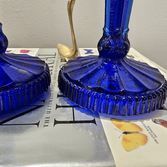 Cobalt blue vintage glass Candlestick Holder - Picture 7 of 11